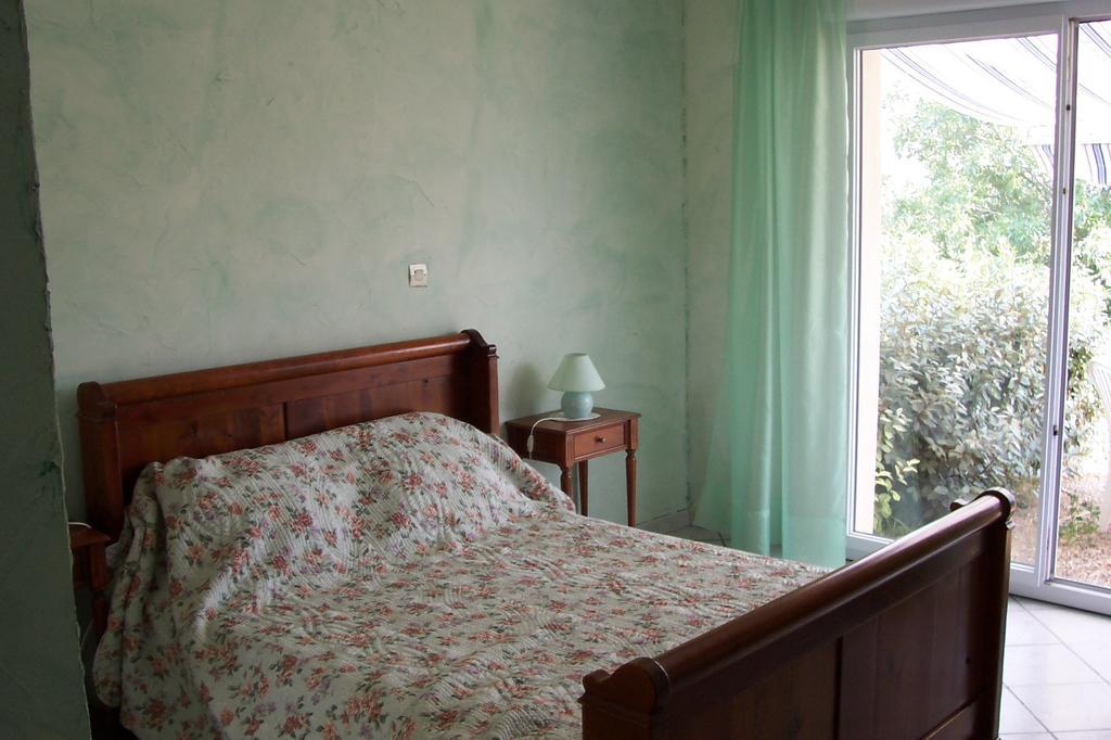Le Fenouillet Chambres D'Hotes Proche Des Grands Buffets Narbonne Room photo